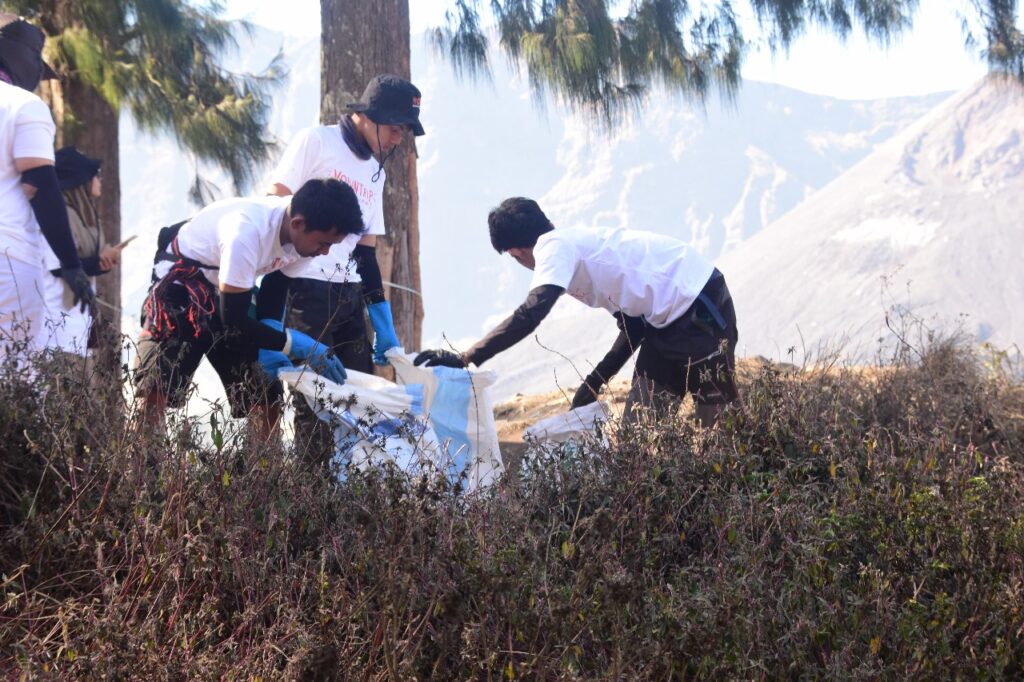 Mengenal Etika Pendakian: Bukan Cuma Tentang Sampai Puncak